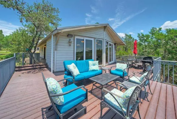 8101 Sharon Road, Volente, TX 78641