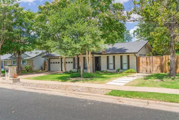 7002 Whispering Oaks Drive, Austin, TX 78745