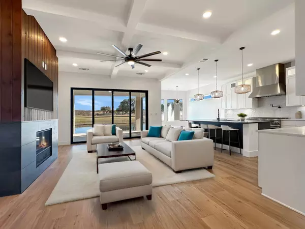 105 Blue Heron Dr, Kingsland, TX 78639-2110