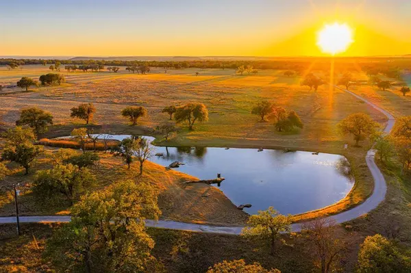 770 Sand Lane, Santo, TX 76472