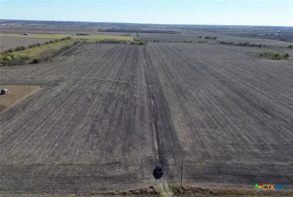 18402 Manda Carlson RD, Coupland, TX 78615