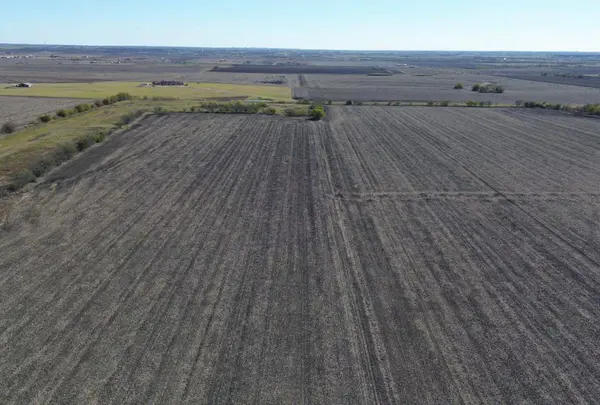 18402 Manda Carlson RD, Coupland, TX 78615