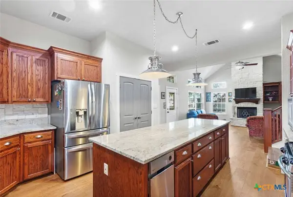2010 County Road 233, Florence, TX 76527