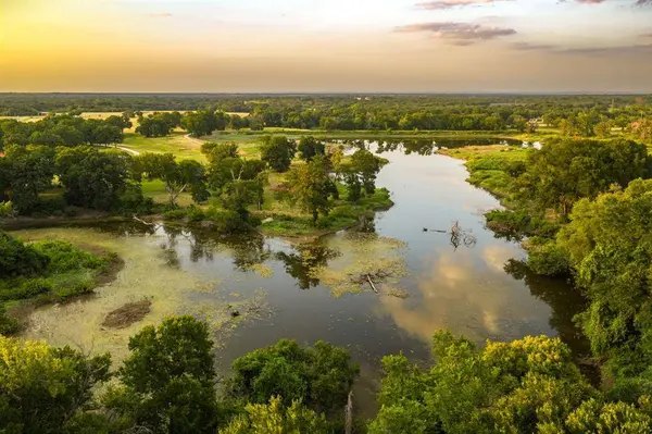 8606 Star Hollow Road, Lipan, TX 76462