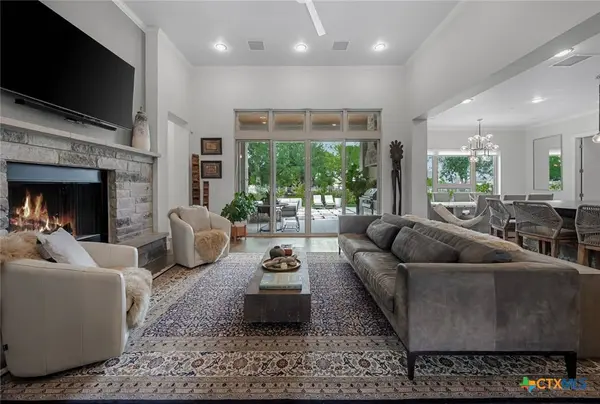 495 Bunker Ranch BLVD, Dripping Springs, TX 78620