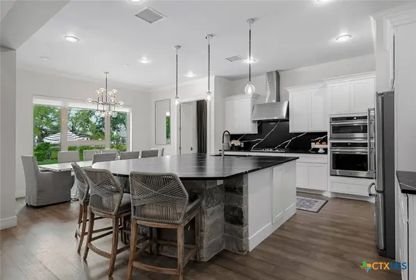 495 Bunker Ranch BLVD, Dripping Springs, TX 78620