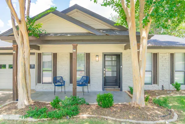 7002 Whispering Oaks DR, Austin, TX 78745
