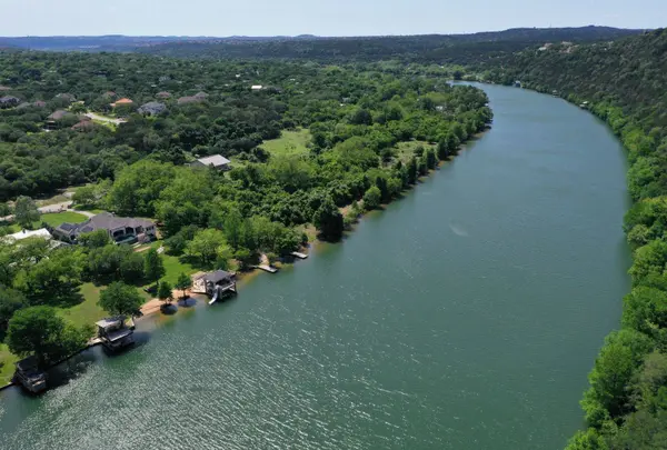 2918 Demona Dr, Austin, TX 78733-1680