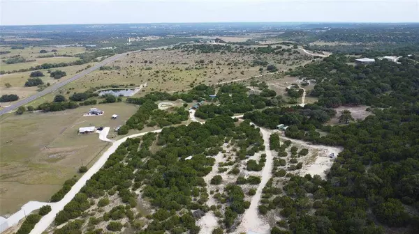 152 Private Road 2121, Meridian, TX 76665