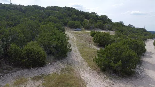 152 Private Road 2121, Meridian, TX 76665