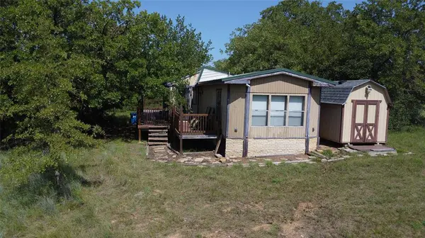 194 Lakeview Court, Sunset, TX 76270