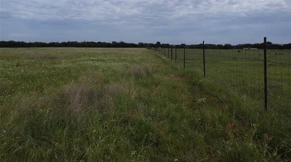0000 S Hampton Road, Oak Leaf, TX 75154