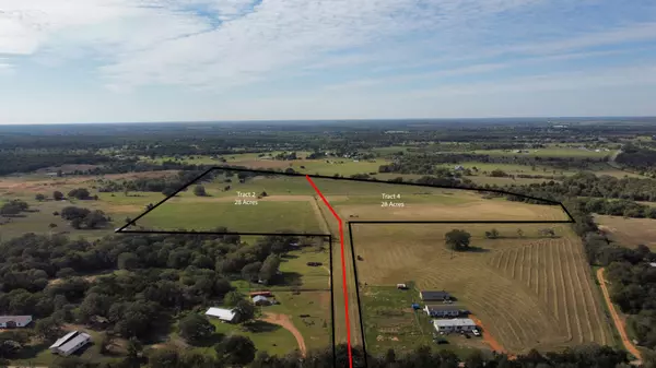 218 Regier Rd, Smithville, TX 78957-5311