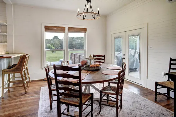 141 Grassyville RD, Paige, TX 78659