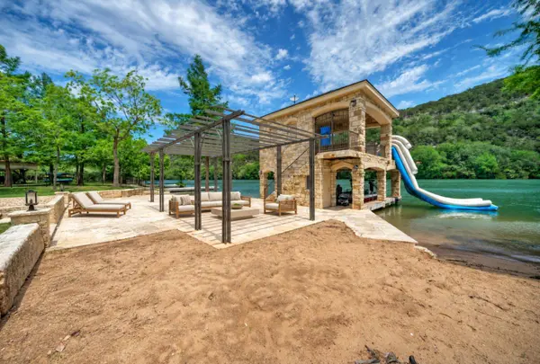 2918 Demona Dr, Austin, TX 78733-1680