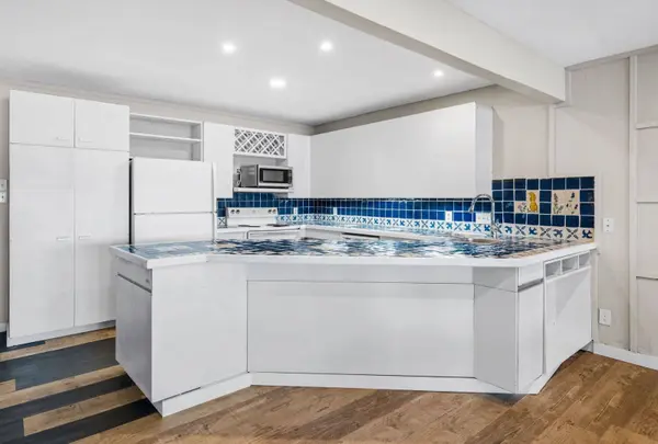 8124 Joy Rd, Volente, TX 78641-9651