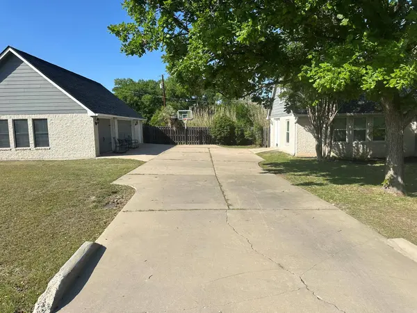 205 Morningside CIR, Hutto, TX 78634