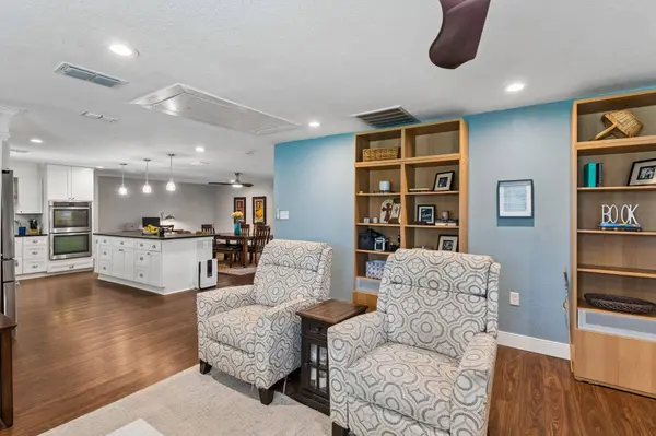 12747 Burson DR, Manchaca, TX 78652