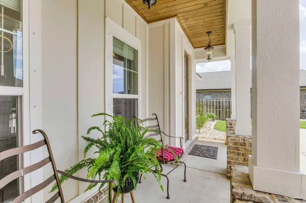 6044 Huntington Creek Blvd, Pensacola, FL 32526