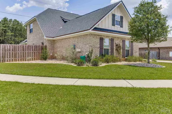 6044 Huntington Creek Blvd, Pensacola, FL 32526