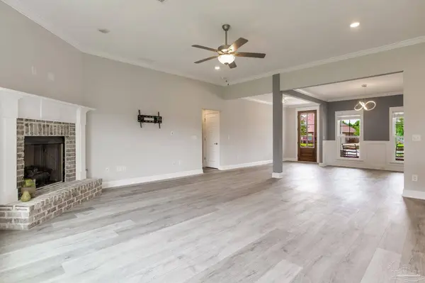 6044 Huntington Creek Blvd, Pensacola, FL 32526