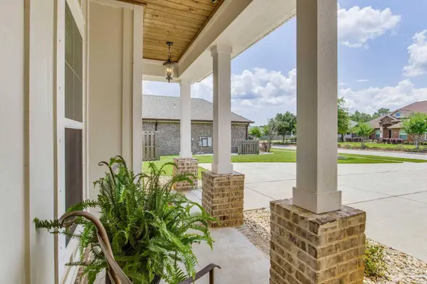 6044 Huntington Creek Blvd, Pensacola, FL 32526