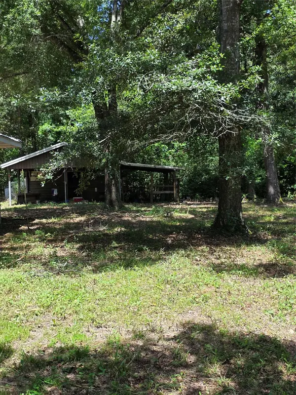 9739 Lakeview DR, Houston, TX 77365