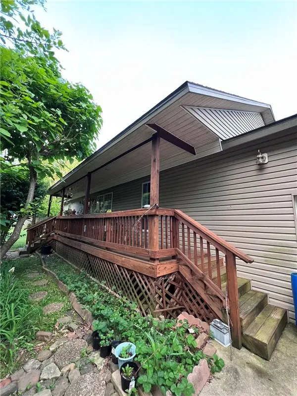 671 Ray Ave, Fayetteville, AR 72701