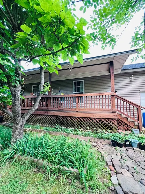 671 Ray Ave, Fayetteville, AR 72701