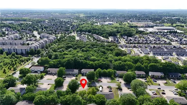 540-546 Betty Jo Dr, Fayetteville, AR 72701