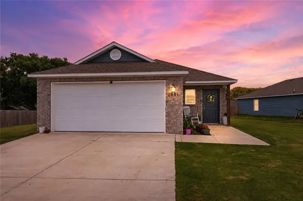 1801 E Annette Dr, Siloam Springs, AR 72761