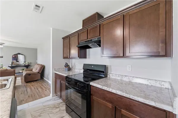 1801 E Annette Dr, Siloam Springs, AR 72761