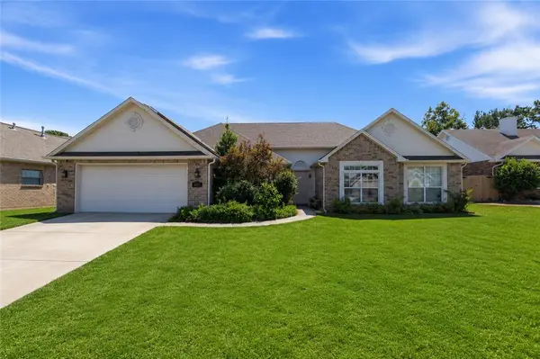 907 Quail Ter, Rogers, AR 72756