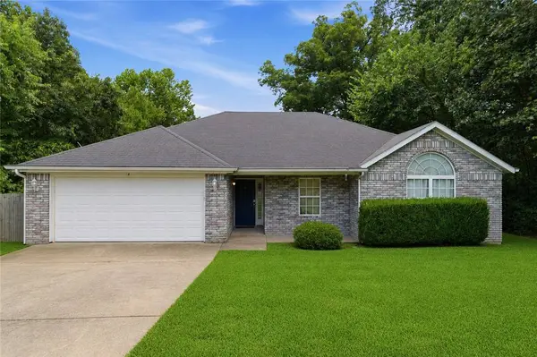 4 Doon Ln, Bella Vista, AR 72715