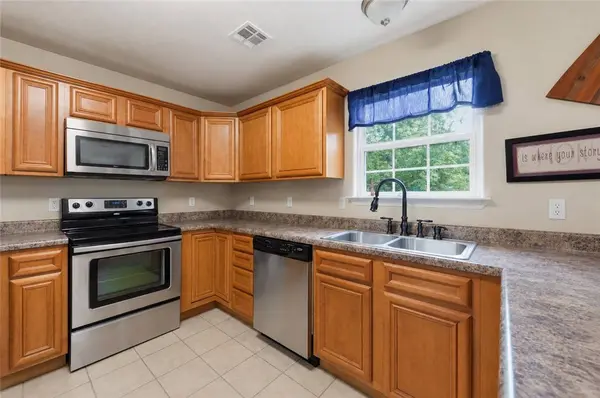 4 Doon Ln, Bella Vista, AR 72715