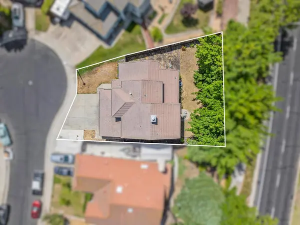 8922 Marlayana CT, Elk Grove, CA 95758