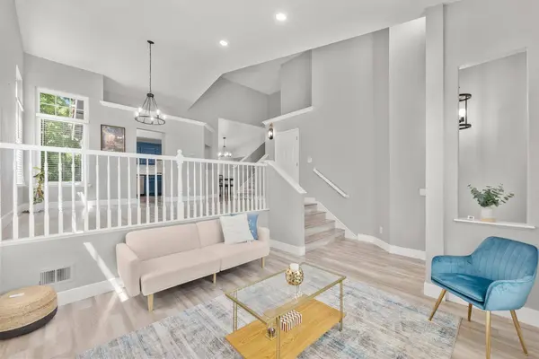 8922 Marlayana CT, Elk Grove, CA 95758