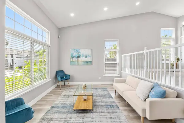 8922 Marlayana CT, Elk Grove, CA 95758