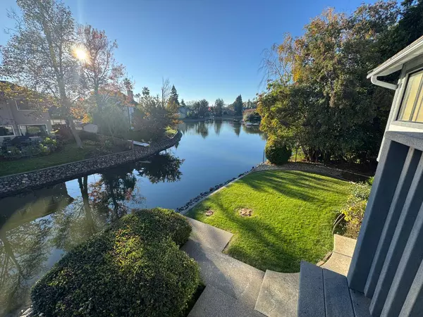 736 Shoreside DR, Sacramento, CA 95831