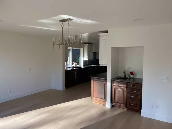 736 Shoreside DR, Sacramento, CA 95831