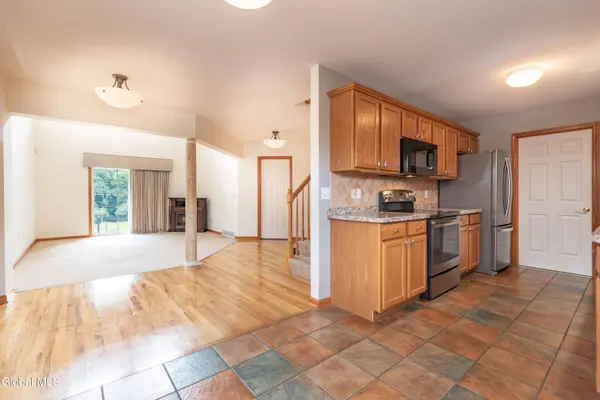 40 Patroon Pointe Drive, Rensselaer, NY 12144