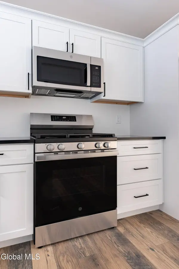 4 Williams Street, Poestenkill, NY 12198