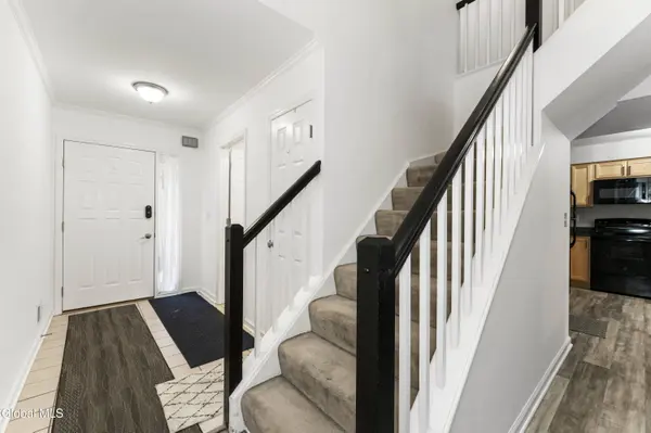 216 Harvard Road, Colonie, NY 12189