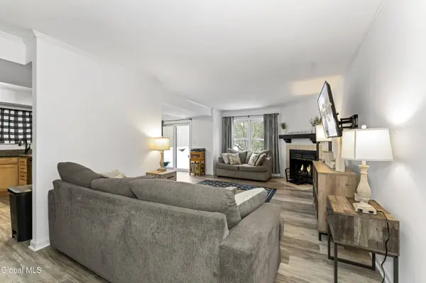 216 Harvard Road, Colonie, NY 12189