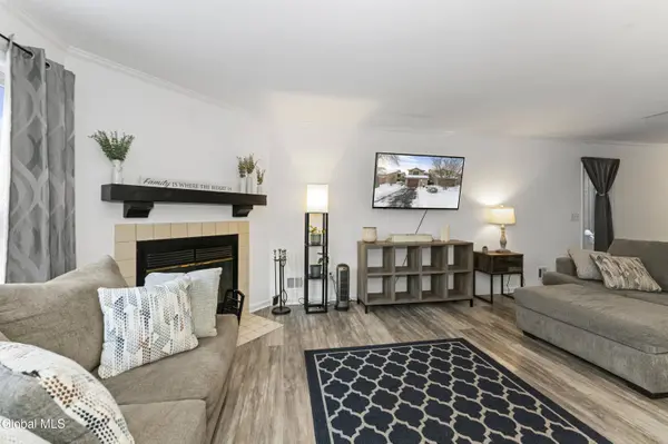 216 Harvard Road, Colonie, NY 12189