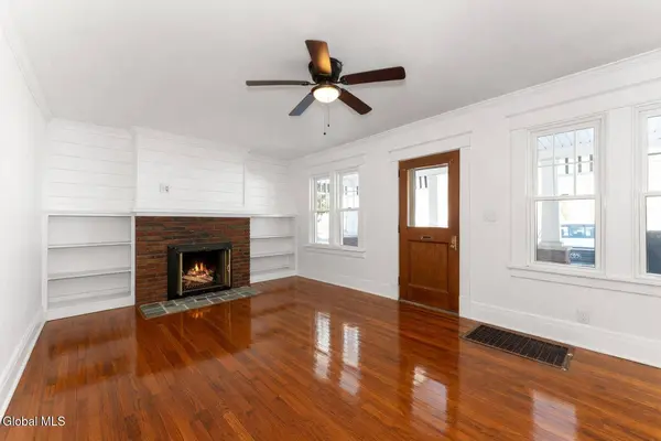 40 Brunswick Road, Troy, NY 12180