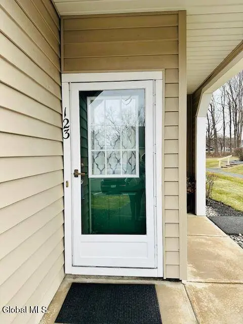 123 Hampton Place Boulevard, Troy, NY 12180