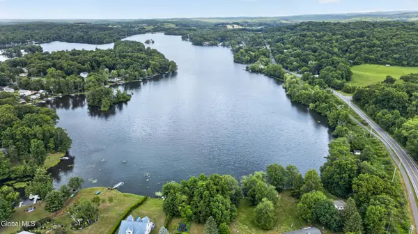 143 Lakeview Drive, Chatham, NY 12184