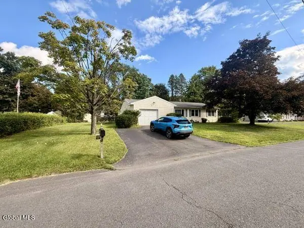 9 Clearview Boulevard, Schodack, NY 12033