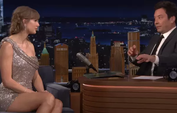 feature image of Tate McRae shocked after Taylor Swift shouts her out on TV
